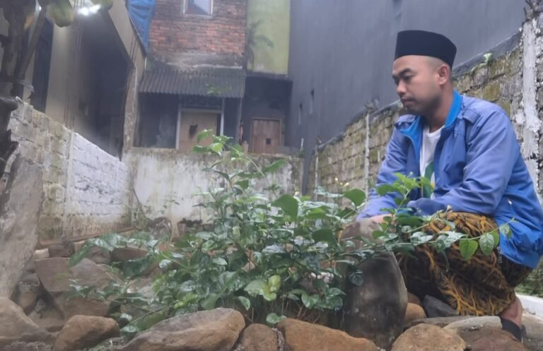 Sudar Fauzi menginisiasi pendataan 66 lokasi ziarah religi dan sejarah di Kota Sukabumi menjelang Hari Santri Nasional 2026.